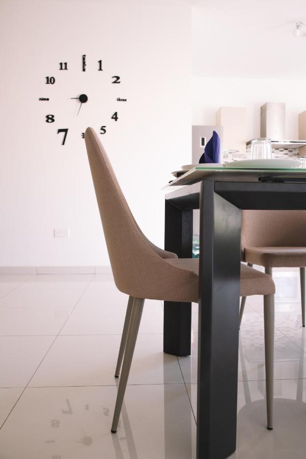 Modern 3 Bedroom With Ac Apartment Zabbar Екстер'єр фото