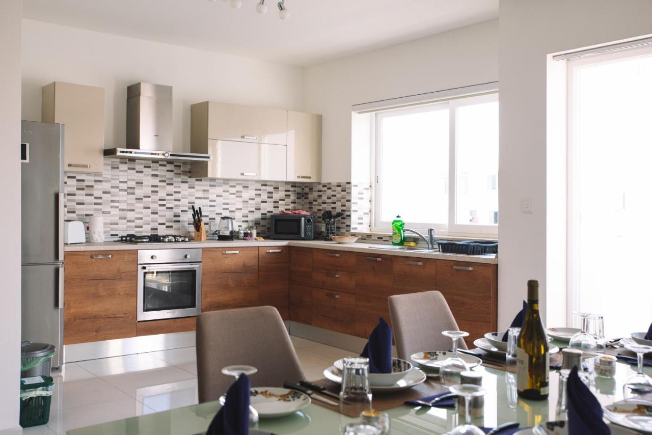 Modern 3 Bedroom With Ac Apartment Zabbar Екстер'єр фото