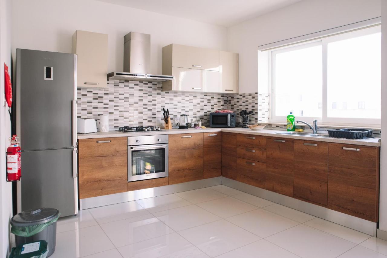 Modern 3 Bedroom With Ac Apartment Zabbar Екстер'єр фото