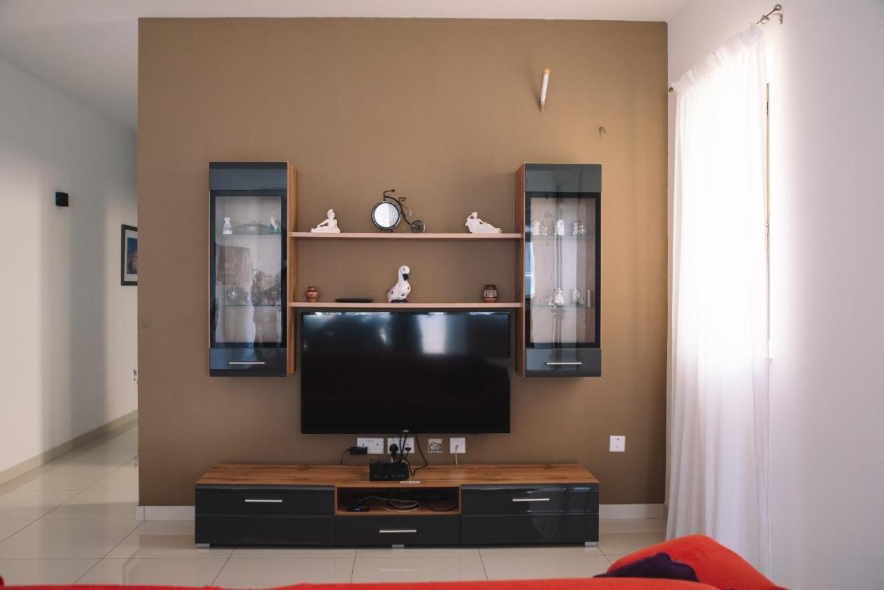 Modern 3 Bedroom With Ac Apartment Zabbar Екстер'єр фото