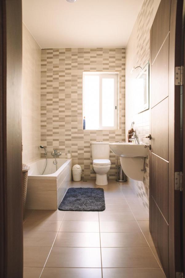 Modern 3 Bedroom With Ac Apartment Zabbar Екстер'єр фото